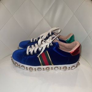 GUCCI New Ace Faux-Pearl and Crystal Embellished Velvet Sneakers Size: 39